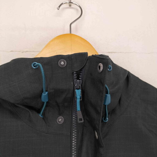 【中古】アンダーアーマー UNDER ARMOUR Coldgear Infrared Hillcrest Shell マウンテンパーカー メンズ LG