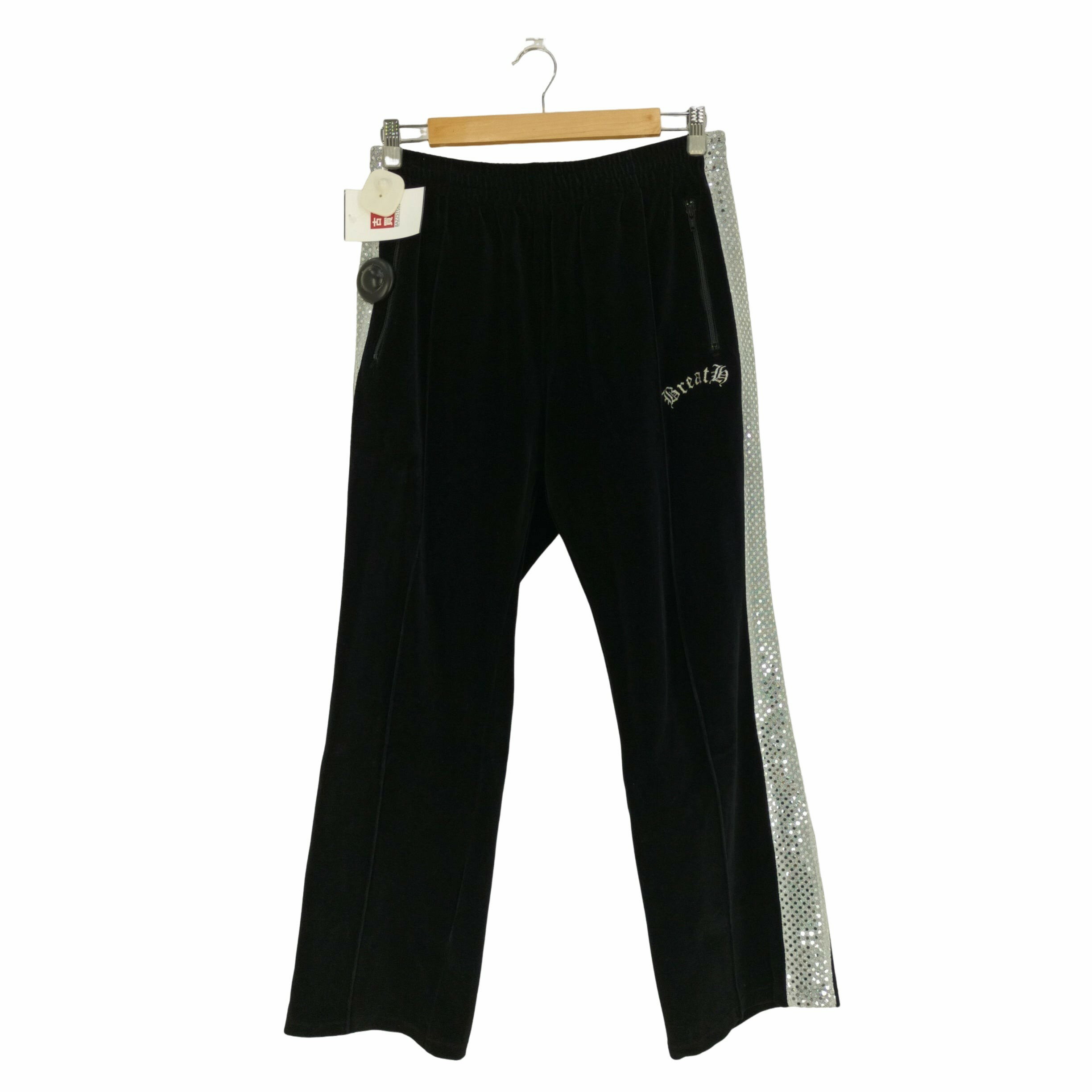 ブランド USED古着(ユーズドフルギ) カテゴリ メンズ パンツ ジャージ アイテム {{BREATH}} SPANGLE VELOUR PANTS 表記サイズ M 参考サイズ 実寸 ウエスト36cm 股上31cm 腿幅30cm 股下70...