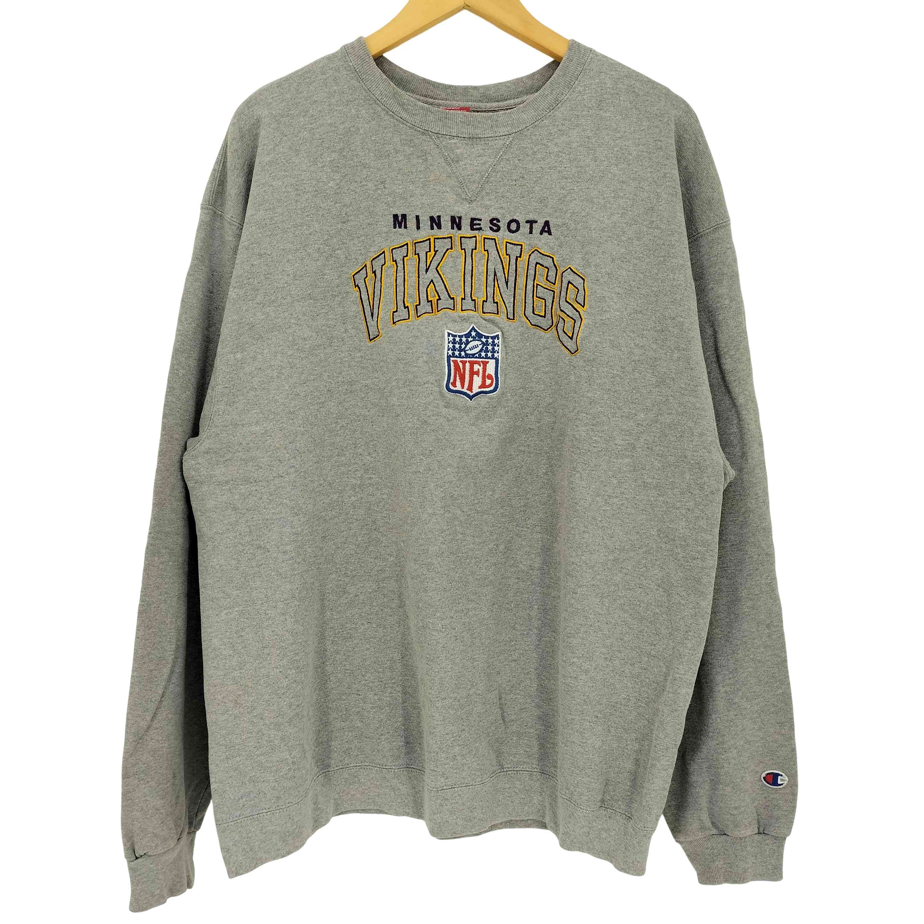 【中古】チャンピオン Champion 00s 前Vガゼット WIKINGS 刺繍 クルーネックスウェット メンズ import：XL