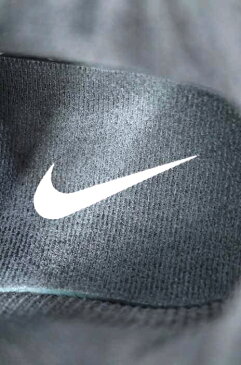 NIKE ナイキ スニーカー メンズ - 黒系 JPN:28 日本サイズ:28cm 相当 20SS SHOX R4【中古】【ブランド古着バズストアBAZZSTORE】【240221】