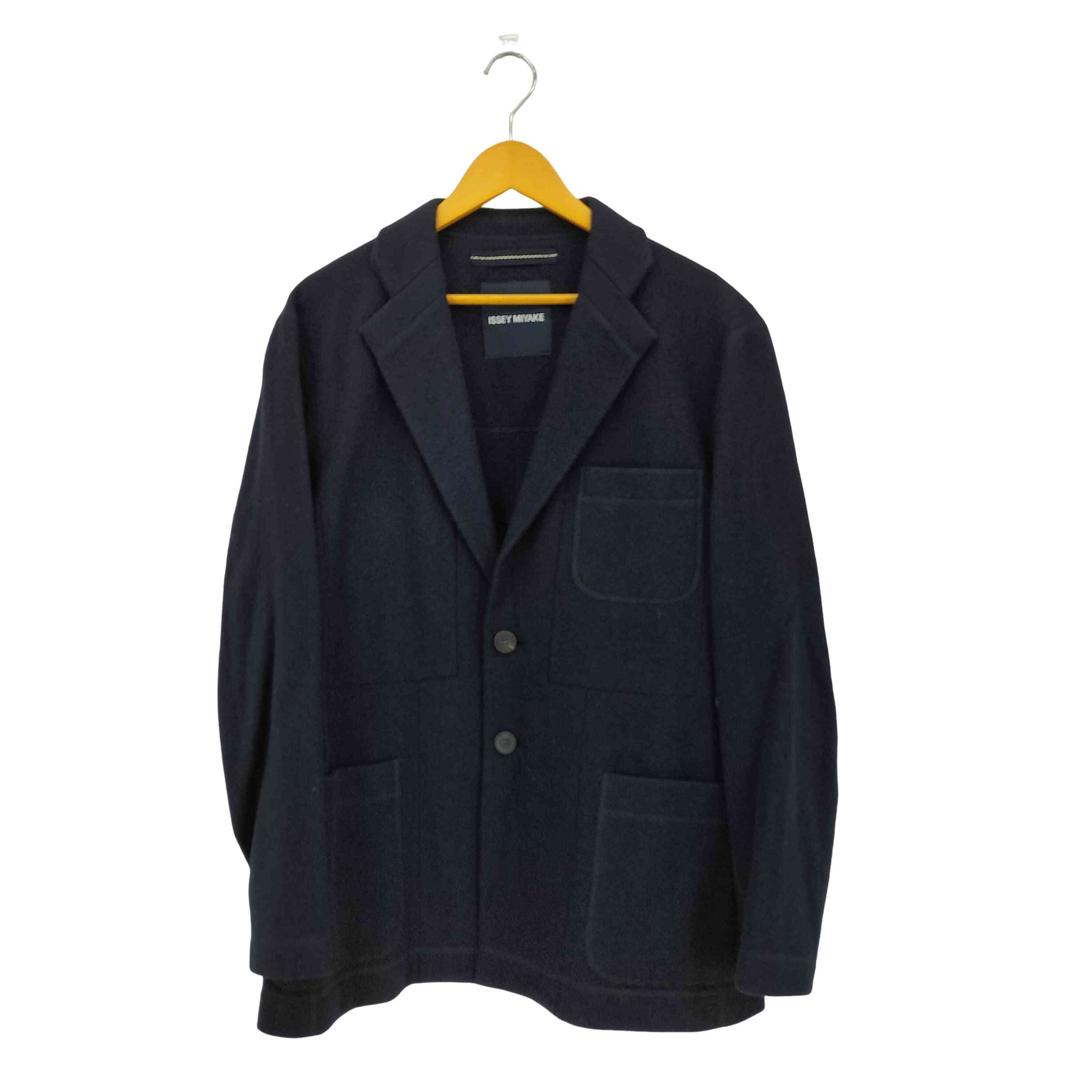 【新品タグ付】Ｌサイズ　イッセイミヤケ プリーツプリース プリーツジャケット ISSEY MIYAKE イッセイミヤケ （ISSEY MIYAKE） プリーツプレス ダウン