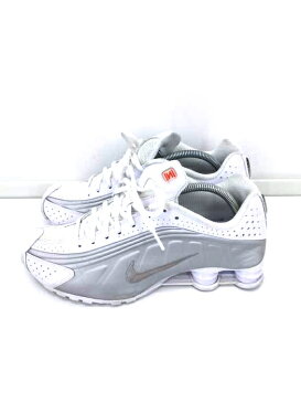 NIKE ナイキ スニーカー メンズ 2018年新作 シルバー系 × 白系 JPN:27.5 日本サイズ:27.5cm 相当 SHOX R4 ショックス【中古】【ブランド古着バズストアBAZZSTORE】【110521】