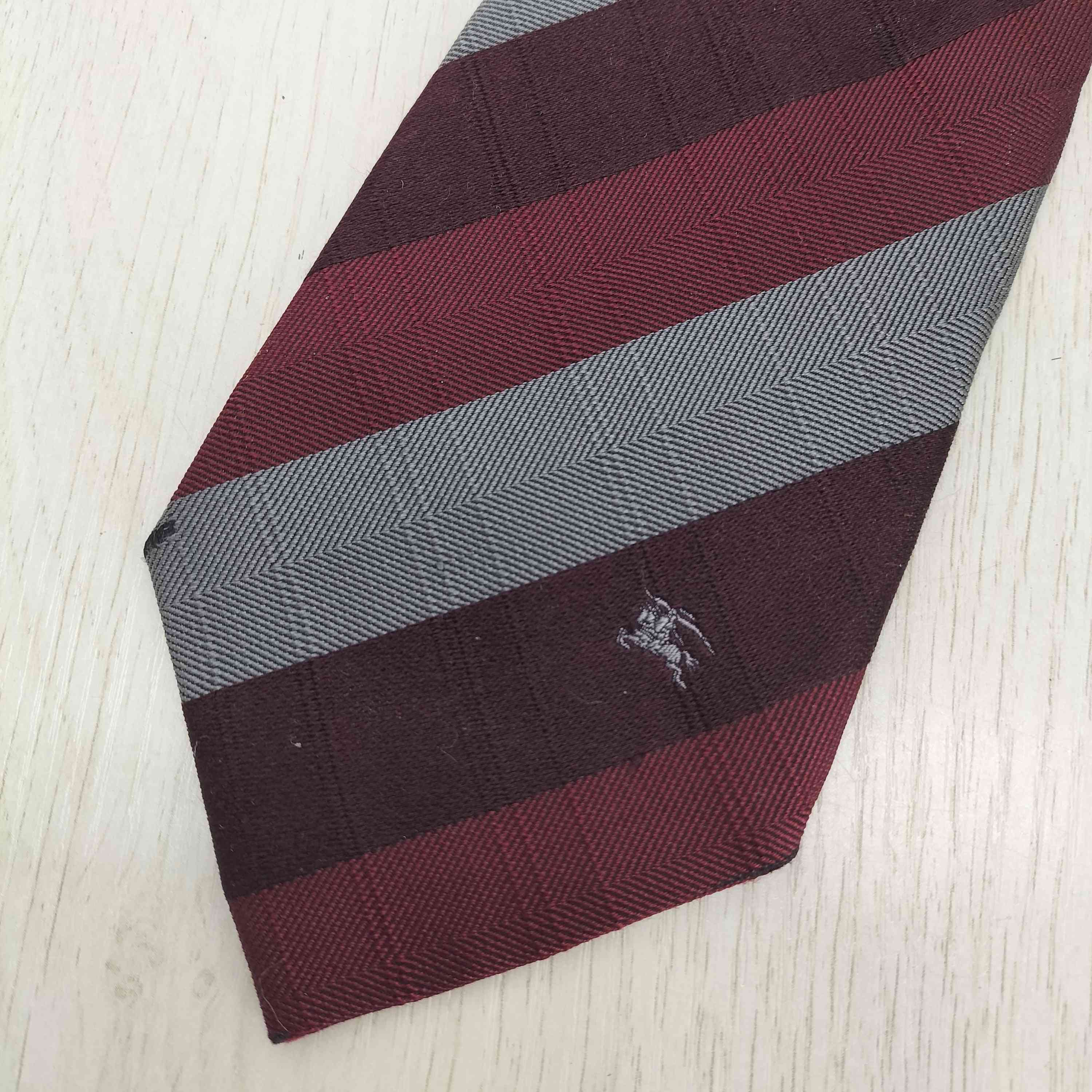 中古 バーバリーブラックレーベル BURBERRY BLACK LABEL レジメンタルストライプ シルクネクタイ メンズ 表記 bazzstore-12268908 BAZZSTORE ブランド古着バズストア サンプル画像3