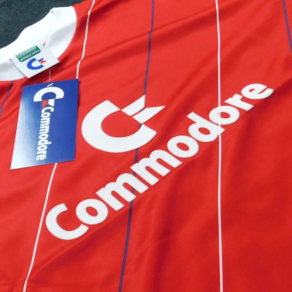 FCバイエルン 1984 ホーム 半袖 ユニフォーム 復刻モデル/Commodore(正規品/メール便可/メーカーコードBCOM84HPYSS)安売り サッカー 用品 セール