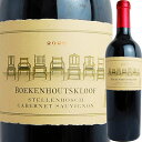 生産者 ブーケンハーツ・クルーフ/Boekenhoutskloof ワイン名 ブーケンハーツクルーフ・ステレンボッシュ・カベルネ /Boekenhoutskloof Stellenbosch Cabernet Sauvignon ヴィンテージ 2020 原産国 南アフリカ 地方 ステレンボッシュ ブドウ品種 カベルネソーヴィニョン100％ 容量 750ml 種類 赤ワイン 味わい フルボディ 商品説明 ティム・アトキン[Tim Atkin Report 2022’] 2020VT：95 Point獲得！畑はステレンボシュ、ヘルダーバーグ地区の北西向き斜面。土壌は花崗岩、砂岩、コーヒークリップ（鉄分の多い花崗岩で赤ワインにミネラルとエレガンスを与える）。ブドウは手摘みで収穫後、除梗し、コンクリートタンクで自然発酵。その後、225Lのフレンチオークでマロラクティック発酵を経て22か月熟成（ライトトーストの新樽75％と中古樽使用）。香りは豊かで、ダークチェリー、カシス、黒系果実、鉛筆の芯、炭、灰、シナモン、スパイス、コーヒー、カカオや樽の風味が繊細かつ複雑に香る。心地良い酸、柔らかくなめらか、ジューシーでスムーズなタッチ。ブルーベリーやカシスの風味に少しスモーキーで土の感じも出ている。タイトでフォーカスされたボディ感とフレッシュな酸味、果実味はジューシーで深みもある。しなやかで力強いボディを持った贅沢でエレガントなワイン。余韻は長く、ハーブの風味にダークチョコレートやオークのニュアンス、タバコや鉛筆の芯の風味も伴い、凝縮したドライなフィニッシュ。 アルコール度数：14.5％ 注意 在庫数の更新は随時行っておりますがお買い上げいただいた商品が、品切れになってしまうこともございます。 その場合、お客様には必ず連絡をいたしますが、万が一入荷予定がない場合は、キャンセルさせていただく場合もございますことをあらかじめご了承ください。