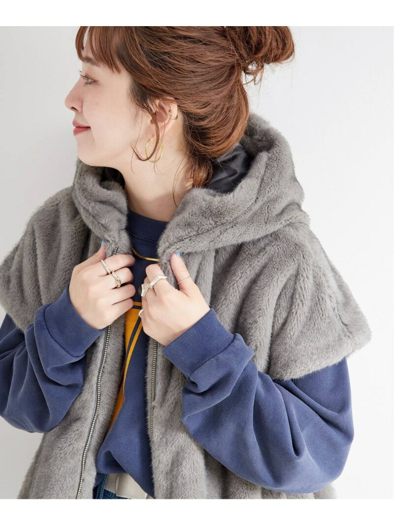 手洗い可 / フード付きミンク調ファーベスト B.C STOCK ベーセーストック ジャケット・アウター その他のジャケット・アウター ベージュ グレー【送料無料】[Rakuten Fashion]のサムネイル