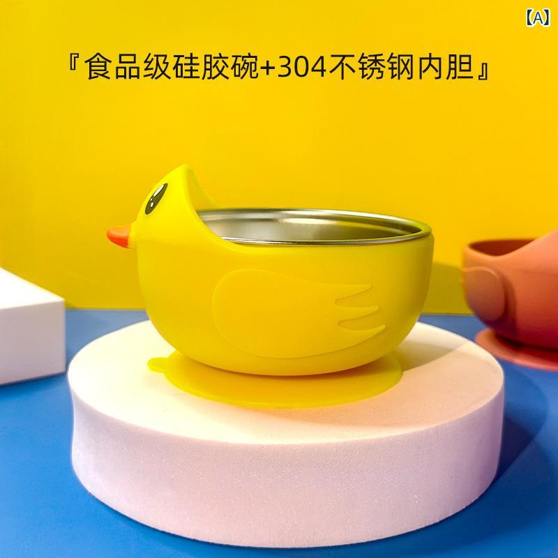赤ちゃんの 補助 食品 碗の 赤ちゃんは 専用に 自分で 食事を します。