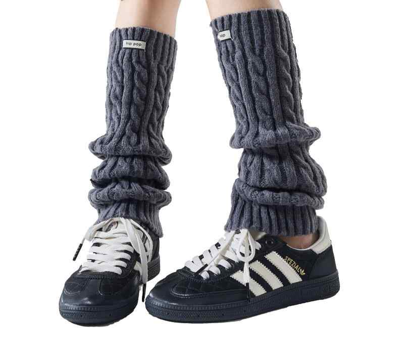 [Kyuwdone] レッグウォーマー レディース フェアアイル柄 ニット 可愛い 冷え対策 ふわふわ 足首ウォーマー 防寒 美脚 暖かい 冬 ストレッチ性 雪靴対応【まるで雲のようなふんわり感】高品質の柔らかなニット素材を使用し、足を通し...