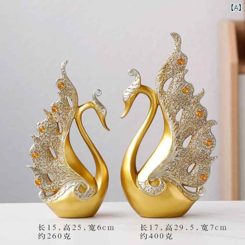 カップルの 白鳥の 家の 客間の 酒の 棚の 装飾 品は 中国 式の 軽い 贅沢な 創業の 事務 室の 樹脂の 工芸 品を 並べます。材料: 樹脂商品番号: クラシックな白鳥の装飾品ブランド: なしカテゴリー: レジンクラフトパッケージ: カートン梱包供給源が特許を取得しているかどうか: いいえ色: ゴールドのクラシックな白鳥の飾り,ブルーのクラシックな白鳥のオーナメント,順風満帆な装飾品,象の赤ちゃん3頭,福鹿一対（玉2個付き）,翼を広げる大鵬 - 黄金の黒い背景,フラットホースゴールド,跳ねる馬 - ゴールド,順風満帆のオーナメント+フラットホース-ゴールド,順風満帆のオーナメント + 立ち馬 - ゴールド贈り物の機会に最適: 引っ越し,パーティーの集まり,お見舞いやお悔やみの言葉,その他贈り物関係に適用される: JUNIOR,カップル,カップル,同僚,友達,長老,子供,CLASSMATE,Mentor,その他贈り物の目的: 福利厚生ギフト,お祝いの贈り物,記念賞,広報ギフト,その他贈り物ですか？: はい、個人的な贈り物ですIP認証かどうか: いいえスタイル: モダンなシンプルさ該当する休日: 母の日,教師の日,元旦,QIXI,ハロウィン,イースター,建国記念日,こどもの日,女性の日,その他材料の種類: プラスチック、樹脂