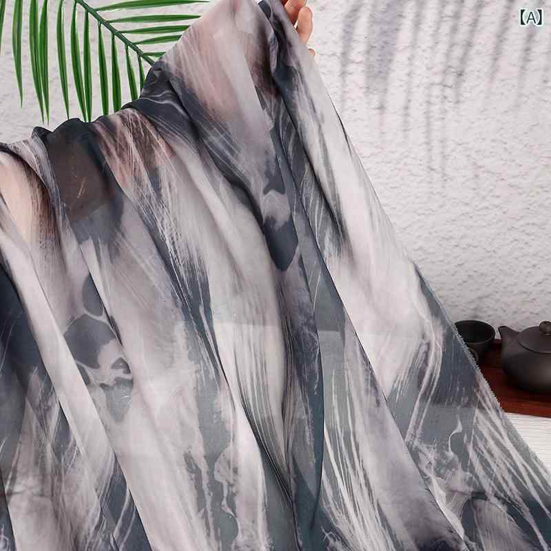 Rakuten - 天 糸の シフォンの プリントの 布地の 水墨の 中国 風の 時代 劇の 漢 服の 春 夏の スカートの 糸の スカーフは 服装の 布地を 飾ります。
