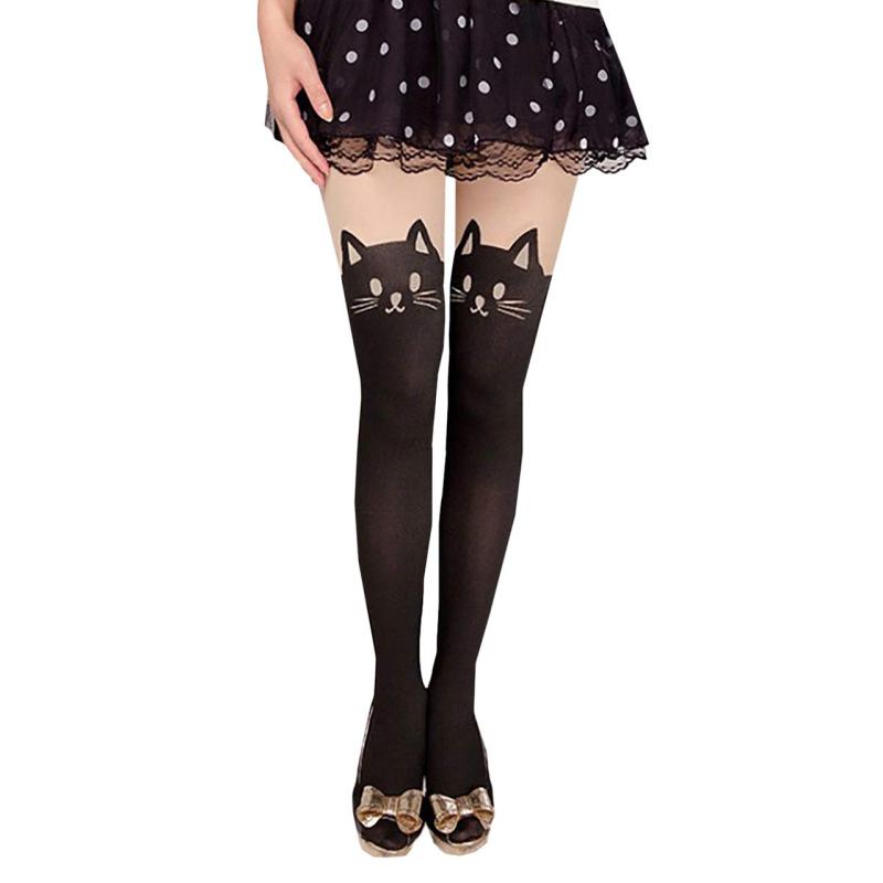 BUZZxSELECTION(バズ セレクション) タイツ ストッキング 猫 ネコ 動物 かわいい おしゃれ ニーハイ 靴下 レディース TV078ネコ 猫 デザインの ニーハイ 靴下 ソックス に見える ユニークな タイツ ストッキングニーハイソックスのように ズレ落ちる心配がありません。デザインも 人気 の 猫 デザインで 足元を かわいい 雰囲気で おしゃれを楽しめます。スニーカーはもちろん、パンプスやヒールなどと合わせて 誰でも かわいい コーディネートにカラー：ブラック　サイズ：フリーサイズ　素材：ナイロン