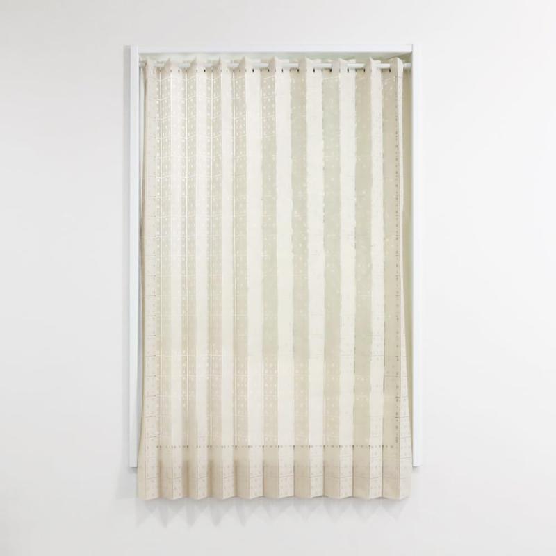 小窓レースカーテン【Natts ナッツ】31158 アコーディオンカーテン 小窓 カフェカーテン ぱたぱた 遮熱 断熱 目隠し 日本製 フリーカット