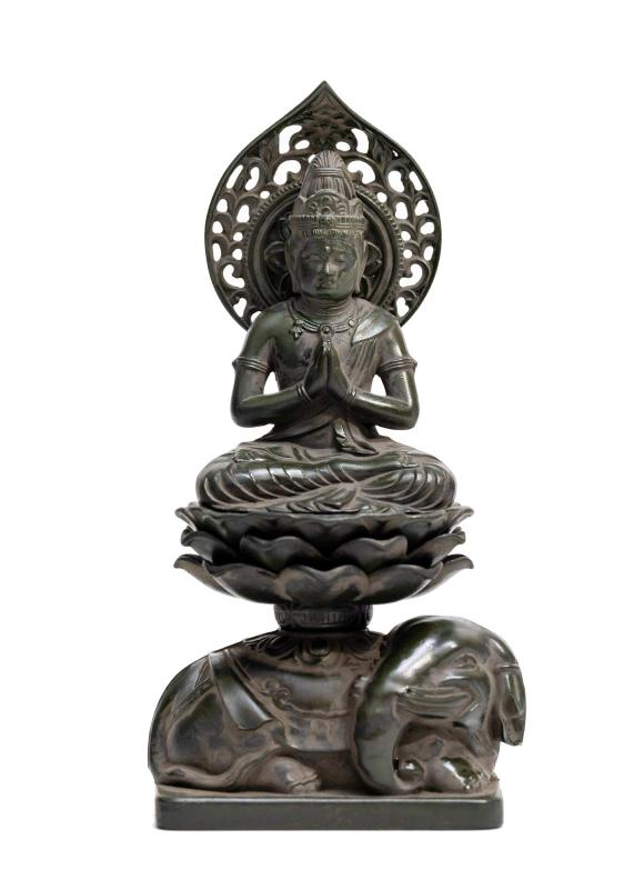 仏像 普賢菩薩 15cm （古美青銅） 仏師：牧田秀雲 原型＿（辰・巳年生まれ）十二支守り本尊 干支 高岡銅器(KSふげんぼさつ)シリーズ：十二支の守護本尊（古美青銅色仕上げ） つや消しの仕上げに青みがかった古めかしい色合い。現代的なインテリアにもよく馴染み、家具との調和を重視する落ち着いた佇まい。本体サイズ（約：高さ15.0×幅7.3×奥行6.0cm (身丈7.2cm)　重さ：890g材質：亜鉛合金製（仏師 牧田秀雲 原型）　古美青銅色仕上げ【高岡銅器/日本製　製品内容：本体　化粧箱入辰・巳(たつ・へび)年生まれのお守り本尊　こちらは金属製の国産鋳造仏です。趣きあるインテリアとして、また心のよりどころとして、日々の暮らしの中でお楽しみ頂けるサイズとなります。