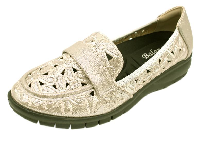 [ブランコワール] 超軽量 カットワーク レース ローファー パンプス 透け感 742231110 レディース