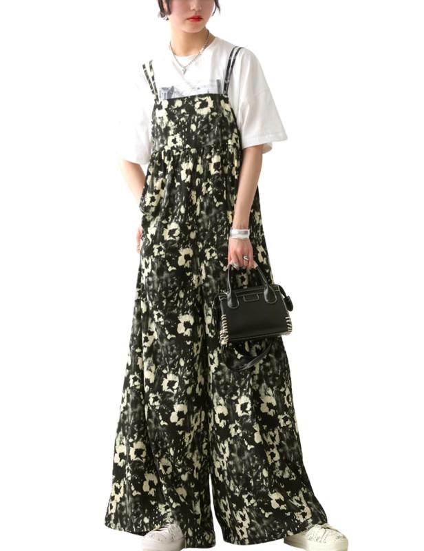 [antiqua] [アンティカ] 花柄 キャミ サロペット レディース ロング YP-00162ゆるりとエアリー感を纏う。360度着映える『花柄キャミサロペット』いつものトップスに合わせるだけで、簡単に主役になれるキャミサロペ。落ち感たっぷりで、軽やかに着映える今期一押しのアイテム。DETAIL・レディライクなレトロな花柄。・ふわっと揺れるワイドシルエット。・脚長効果抜群の高めのウエスト切り替え。・スタイルや身長によって長さ調節も可能・締め付け感が軽減されるバックギャザー。・便利な両サイドポケット付き。FABRIC・さらっと滑らかな心地よい肌触り。・品を纏うたっぷりな落ち感。・シワになりにくくお手入れ簡単。SIZEOnesize柄の出方は生地の裁断により一点一点異なります。柄の繋ぎ目は全てはあっておりません。ご指定は出来ませんのでご了承の上お買い求めくださいませ。サイズ[ONESIZE]身幅 43~57/総丈 119/ウエスト 100/ヒップ 114/股下 65/もも周り 105/すそ周り 106/長さ (肩紐の長さ)31~59