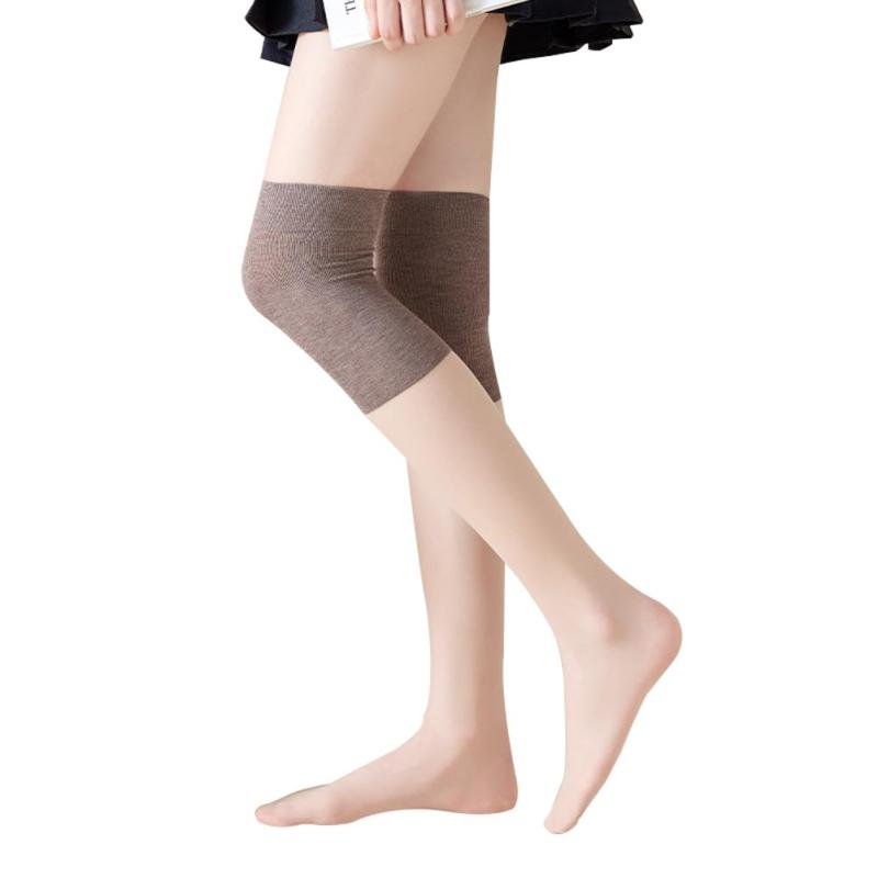 [eigenn] ニーハイソックス レディース ストッキング ハイソックス 靴下 美脚ソックス 夏 オーバーニーソックス サマータイプ 滑り止め付き ロングソックス1、素材：70％綿、30％ポリウレタン2、柔らかいコットン生地を採用しておりますので、吸汗と通気性がよい。3、穿き口部分にはシリコンを採用し、高い伸縮性もあるので、滑りにくく締め付けません。4、膝部分には程よい厚さで、夏は冷房対策できます。5、ご自宅でも・旅行・デート・通勤通学でも、アウトドア活動でも、もちろん、記念日、バレンタイン、誕生日などのギフトにも最適です。