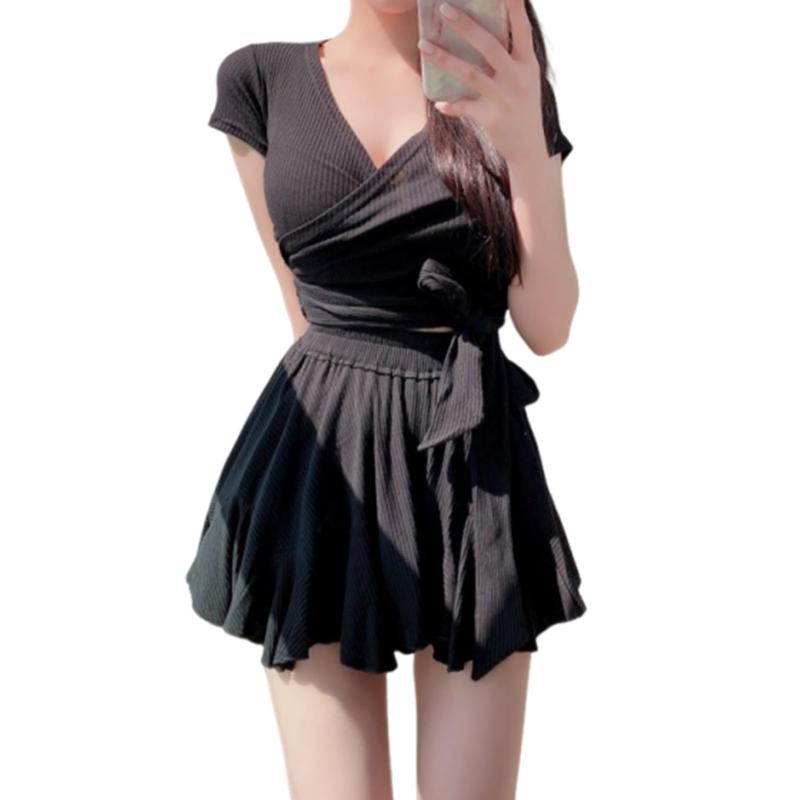 [Matreeglam] 水着 レディース タンキニ 体型カバー ビキニ 2点セット おしゃれ かわいい 水着 セパレート 半袖 ノンワイヤー パット付き 着痩せ フリル スカート 温泉 旅行 海 日光浴 ビーチ プ