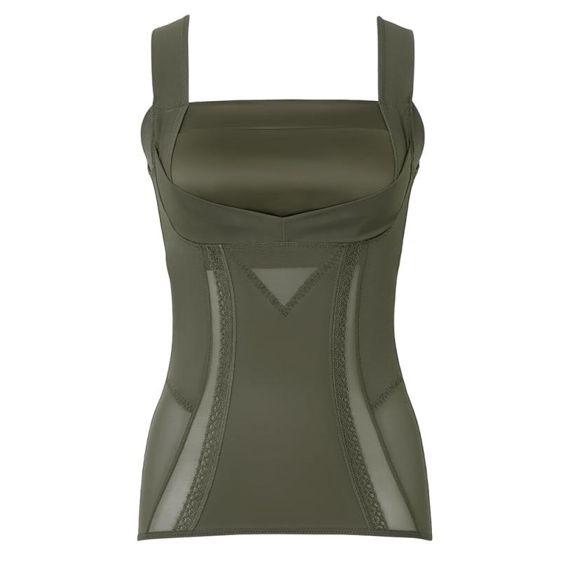 [ブラデリス ニューヨーク] ノンワイヤー補整ブラキャミ 楽なのに細みえバストアップシェイパー24