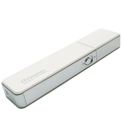 デザイン 鼻毛カッター 「iTrimmer」 車内やかばんに常備できるスタイリッシュデザイン 黒 白