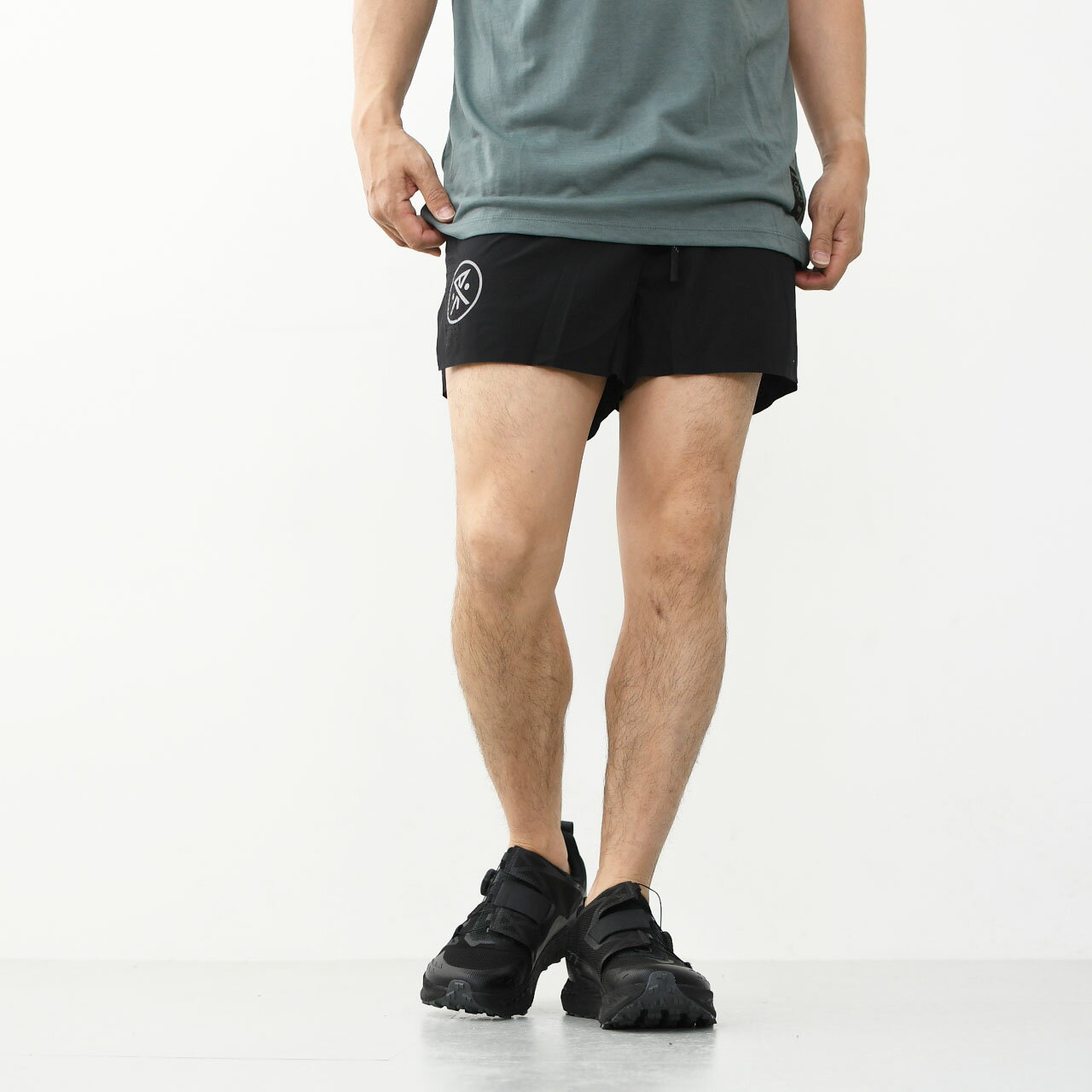 RUN AMOK [ラン アモック] ALTA ELITE [RS372] アルタエリート・ショートパンツ・ランニング・ジョギング・軽量・通気性・4WAY・リフレクタープリント・MEN'S [2025SS]