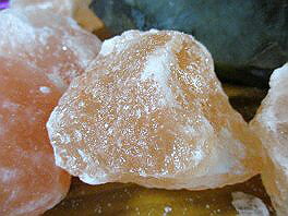 ヒマラヤ岩塩 ピンク ピンク岩塩−16/ 置物 原石岩塩 鉱物原石 インテリア用・観賞用・原石 置物