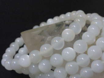 ムーンストーン ブレスレット5mm珠ムーンストーン パワーストーン ブレスレット ムーンストーン ヒーリングストーン ブレスレットムーンストーンは『恋人たちの石』『愛を伝える石』『幸福の石』等等幸福を呼ぶ恋愛成就のお守り石カラー ホワイト