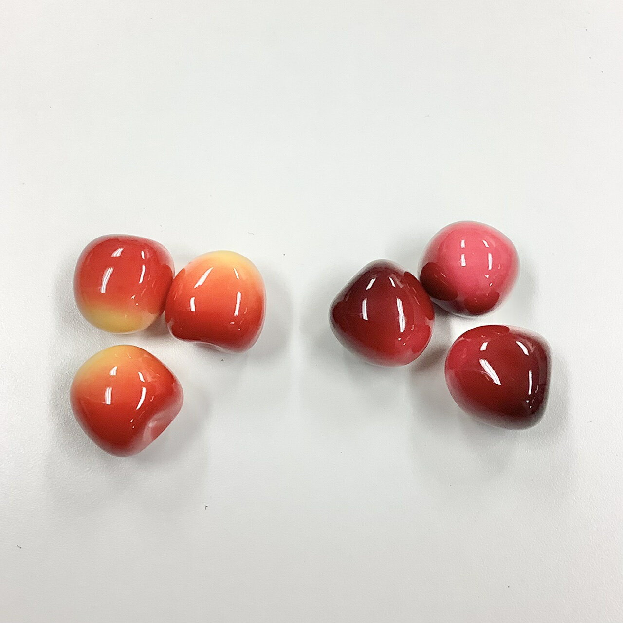 【ポリ さくらんぼ 片穴 大 1ケ j4】日本製 フルーツ チェリー 果物 ポリ ケシ ビーズ ツヤ