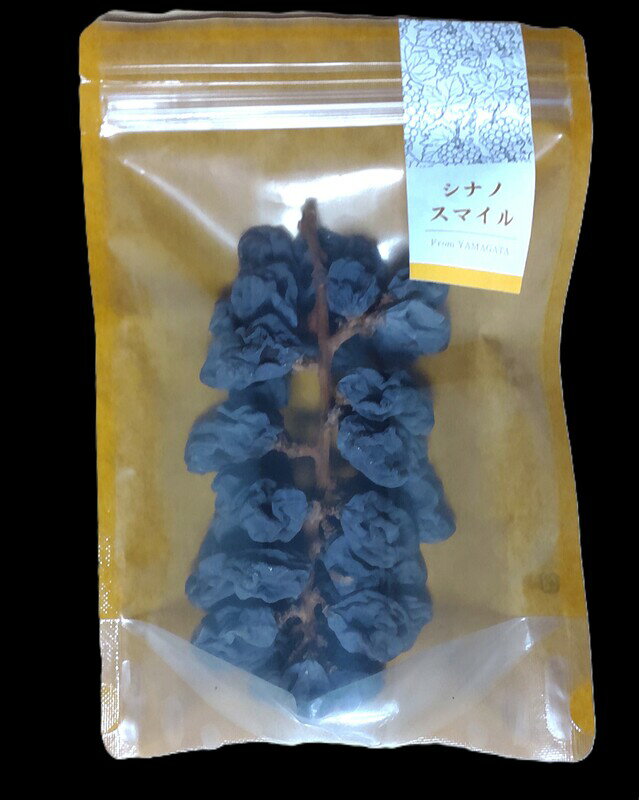 内容量：シナノスマイル1房入り×2袋 ドライフルーツは、果物の栄養が凝縮されており、食物繊維やミネラルを手軽に摂取できるため、美容や健康維持に人気の食品です。 山形県産のフルーツをドライフルーツにしております。 ドライフルーツの主な特徴とメリット ・栄養の凝縮: 乾燥により栄養が濃縮され、少量でビタミンやミネラルを効率的に摂取できます。 ・美容・健康効果: 食物繊維による便秘解消や、カリウム・ポリフェノールによる美肌効果・冷え性改善が期待できます。 ・ダイエット向きの甘味: 果糖を多く含み、血糖値の急上昇を抑えやすいため、ダイエット中の間食としても適しています。