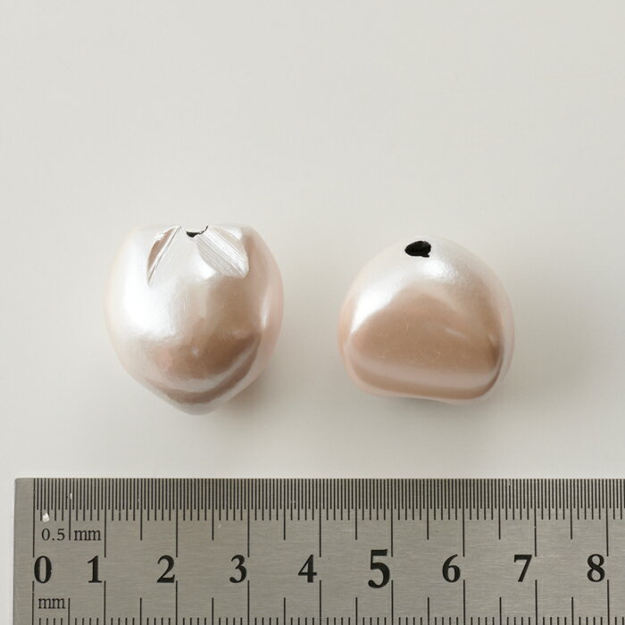 【在庫限り】ククイナッツ　パール塗装　ライトピンク【手芸/手作り/ハンドメイド/アクセサリーパーツ/パール/パール塗装】