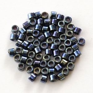 MIYUKIデリカビーズ/メタリック ブルー玉虫 DB6