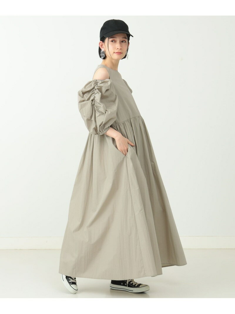 【SALE／40%OFF】【6/13新規値下げ】CAROLINA GLASER / タックボリューム袖 ワンピース　24SS CAROLINA GLASER カロリナ グレイサー ワンピース・ドレス ワンピース ベージュ ブラック【RBA_E】【送料無料】[Rakuten Fashion]のサムネイル