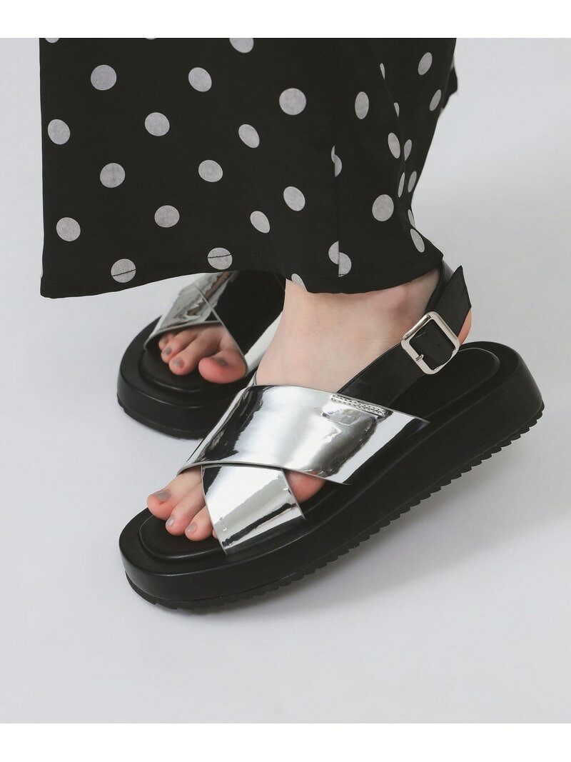 クロス ベルト サンダル 26SS Ray BEAMS ビームス ウイメン シューズ・靴 サンダル シルバー ブラック【送料無料】[Rakuten Fashion]