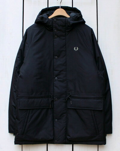 フレッドペリー ジャケット メンズ Fred Perry Padded Zip Through Jacket short coat hood Black / 102 フレッド ペリー パデッド ジップ スルー ジャケット ラグランスリーブ 中綿 保温 ロゴ刻印 スナップ ボタン オンオフ / ブラック 黒 fred perry jacket