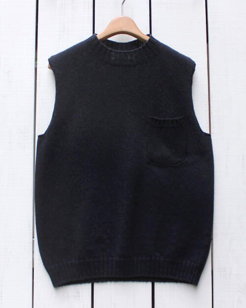 Beard Store㤨Tom Simpson Sleevless Crew Slipover with Pocket knit vest wool / Black ȥ ץ 롼ͥå ˥å ٥ ֥å  ݥå ֥ƥå  made in England / ѹ tom factoryפβǤʤ18,800ߤˤʤޤ