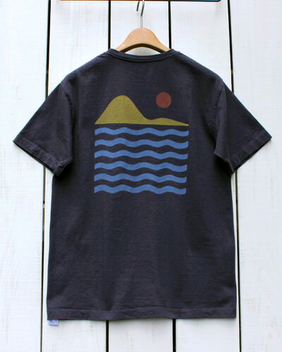 数量限定 特別価格 / Almond Surfboarsds Island SS Tee us cotton / Black アーモンド サーフ プリント Tシャツ / 半袖 コットン USA / バックプリント ブラック / 褪せた黒 日本製 almond surf westcoast beach