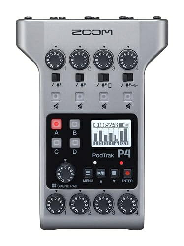 【商品名】Zoom PodTrak P4 ポッドキャストレコーダー バッテリー駆動 マイク入力4つ ヘッドフォン出力 電話とUSB入力 リモートインタビュー サウンドパッド 2イン/2アウトオーディオインターフェース（中古品）中古品の特性上、外箱,取り扱い説明書等は基本的には付属いたしません（付属しているものもございます）。商品として問題があるものではございません、使用可能品となります。また、商品名に【付属、○○付き、特典】等の記載があっても中古品の場合は基本的にこれらは付属致しません。当店の中古品につきましては商品チェックの上、動作に問題がないものを取り扱っております。ご安心いただきました上でご購入ください。【ご注文〜発送完了までの流れ】ご注文は24時間365日受け付けております。ご注文後いただきました後に当店から注文確認メールが送信されます。発送までの期間といたしましては、ご決済完了後より2〜5営業日となります。発送完了後に発送通知番号記載のメールが送付されます。【ご注意事項】当店はお客様都合によるご注文・ご決済後のキャンセル・返品はお受けしておりません。ご承知おきのうえご注文をお願いいたします。当店は一部商品を他モール等と併売させていただいております。完売の際はご連絡させていただきます。予めご承知おきのほどお願いいたします。