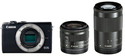 【商品名】Canon ミラーレス一眼カメラ EOS M100 ダブルズームキット ブラック EOSM100BK-WZK（中古品）中古品の特性上、外箱,取り扱い説明書等は基本的には付属いたしません（付属しているものもございます）。商品として問題があるものではございません、動作いたします。また、商品名に【付属、特典、○○付き、ダウンロードコード】等の記載があっても中古品の場合は基本的にこれらは付属致しません。当店の中古品につきましては商品チェックの上、動作に問題がないものを取り扱っております。ご安心いただきました上でご購入ください。【ご注文〜発送完了までの流れ】ご注文は24時間365日受け付けております。ご注文後いただきました後に当店から注文確認メールが送信されます。発送までの期間といたしましては、ご決済完了後より2〜5営業日となります。発送完了後に発送通知番号記載のメールが送付されます。【ご注意事項】当店はお客様都合によるご注文・ご決済後のキャンセル・返品はお受けしておりません。ご承知おきのうえご注文をお願いいたします。当店は一部商品を他モール等と併売させていただいております。完売の際はご連絡させていただきます。予めご承知おきのほどお願いいたします。