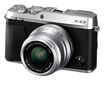 【商品名】富士フイルム(FUJIFILM) ミラーレス一眼カメラ X-E3単焦点レンズキットシルバー X-E3LK23F2-S（中古品）中古品の特性上、外箱,取り扱い説明書等は基本的には付属いたしません（付属しているものもございます）。商品として問題があるものではございません、動作いたします。また、商品名に【付属、特典、○○付き、ダウンロードコード】等の記載があっても中古品の場合は基本的にこれらは付属致しません。当店の中古品につきましては商品チェックの上、動作に問題がないものを取り扱っております。ご安心いただきました上でご購入ください。【ご注文〜発送完了までの流れ】ご注文は24時間365日受け付けております。ご注文後いただきました後に当店から注文確認メールが送信されます。発送までの期間といたしましては、ご決済完了後より2〜5営業日となります。発送完了後に発送通知番号記載のメールが送付されます。【ご注意事項】当店はお客様都合によるご注文・ご決済後のキャンセル・返品はお受けしておりません。ご承知おきのうえご注文をお願いいたします。当店は一部商品を他モール等と併売させていただいております。完売の際はご連絡させていただきます。予めご承知おきのほどお願いいたします。