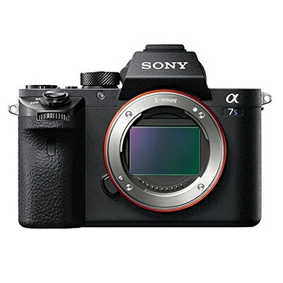 【商品名】ソニー SONY フルサイズミラーレス一眼 α7S ボディ ILCE-7S（中古品）中古品の特性上、外箱,取り扱い説明書等は基本的には付属いたしません（付属しているものもございます）。商品として問題があるものではございません、動作いたします。また、商品名に【付属、特典、○○付き、ダウンロードコード】等の記載があっても中古品の場合は基本的にこれらは付属致しません。当店の中古品につきましては商品チェックの上、動作に問題がないものを取り扱っております。ご安心いただきました上でご購入ください。【ご注文〜発送完了までの流れ】ご注文は24時間365日受け付けております。ご注文後いただきました後に当店から注文確認メールが送信されます。発送までの期間といたしましては、ご決済完了後より2〜5営業日となります。発送完了後に発送通知番号記載のメールが送付されます。【ご注意事項】当店はお客様都合によるご注文・ご決済後のキャンセル・返品はお受けしておりません。ご承知おきのうえご注文をお願いいたします。当店は一部商品を他モール等と併売させていただいております。完売の際はご連絡させていただきます。予めご承知おきのほどお願いいたします。