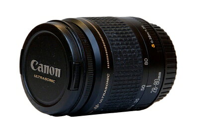 【商品名】Canon EF 28 ? 80 mm f / 3.5 ? 5.6 III USM（中古品）中古品の特性上、外箱,取り扱い説明書等は基本的には付属いたしません。商品として問題があるものではございません、動作確認済みとなります。商品名に【付属、特典、○○付き、ダウンロードコード】等の記載があっても中古品の場合は基本的にこれらは付属致しません。当店の中古品につきましては商品チェックの上、動作に問題がないものを取り扱っております。ご安心いただきました上でご購入ください。保証等の記載がある場合がございますが、中古品となりますためメーカー保証の対象外となります。あらかじめご承知おきください。【ご注文〜発送完了までの流れ】ご注文は24時間365日受け付けております。当店から商品発送後に発送通知メールが送信されます。発送までの期間といたしましては、ご決済完了後より2〜5営業日程度となります。【ご注意事項】当店はお客様都合によるご注文・ご決済後のキャンセル・返品はお受けしておりません。ご承知おきのうえご注文をお願いいたします。当店は一部商品を他モール等と併売させていただいております。完売の際はご連絡させていただきます。予めご承知おきのほどお願いいたします。掲載されております画像はイメージとなります。実際の商品とは色味・付属品等が異なる場合がございますため、予めご承知おきください。