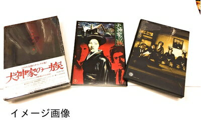 【商品名】犬神家の一族 コレクターズ・エディション (初回限定生産) [DVD]（中古品）中古品の特性上【破れ、パッケージの欠け,割れ、レンタル落ち、メモ書き】等がある場合がございます。また、商品名に【付属、特典、○○付き、ダウンロードコード】等の記載があっても中古品の場合は基本的にこれらは付属致しません。当店の中古品につきましては商品チェックの上、動作に問題がないものを取り扱っております。ご安心いただきました上でご購入ください。保証等の記載がある場合がございますが、中古品となりますためメーカー保証の対象外となります。あらかじめご承知おきください。【ご注文〜発送完了までの流れ】ご注文は24時間365日受け付けております。当店から商品発送後に発送通知メールが送信されます。発送までの期間といたしましては、ご決済完了後より2〜5営業日程度となります。お届け日を「指定なし」としていただきますと最短で発送されます。【ご注意事項】当店はお客様都合によるご注文・ご決済後のキャンセル・返品はお受けしておりません。ご承知おきのうえご注文をお願いいたします。当店は一部商品を他モール等と併売させていただいております。完売の際はご連絡させていただきます。予めご承知おきのほどお願いいたします。掲載されております画像はイメージとなります。実際の商品とは色味・付属品等が異なる場合がございますため、予めご承知おきください。