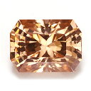 About this stone.. &nbsp; 宝　石　名 アプリコットジルコン &nbsp; 重　　さ 2．17ct &nbsp; サイズ 7.5 x 5.5 x 4.8mm &nbsp; 形　　状 スクエア&nbsp; &nbsp; 産　　地 タンザニア&nbsp; &nbsp; 硬　　度 7．5 &nbsp; 評　　価 ☆☆☆☆☆ &nbsp; 備　　考 &nbsp; 鑑別書の作成希望の方はこちらからご注文ください。絶妙な色合いが魅力的なタンザニア産の高品質ジルコン！ タンザニア産のアプリコットジルコンです。 パッと見でシャンパン系？と思われるかも知れませんが、 オレンジ？とも、ピンクも入っている？とも、 なんとも絶妙な色合いを見せるジルコンです。 明るさと透明感は抜群の結晶で、 一目でジルコンと分かるギラギラの強い輝きが特徴的です。 未だにジルコンを合成石のジルコニアと混同されてらっしゃる方もおられますが、 このジルコンも天然石とは思えない程の強い輝きをしているので やはり混同される方は今後も絶えないかも知れません(笑)。