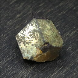 【天然石・原石】　レインボーガーネット原石5．19CT