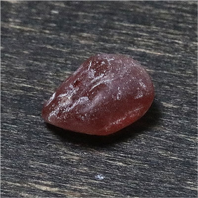 【天然石・原石】　スピネル原石2．37CT