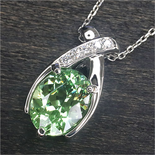 【ベアーズジェム工房／加工例】　ミントガーネット2．68CT