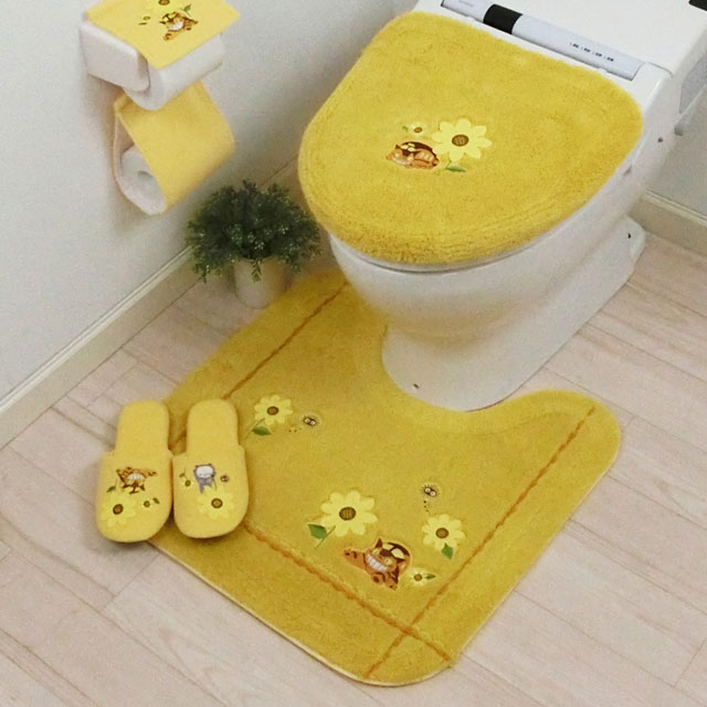 となりのトトロ 花のバス停 トイレマット 58×60 足元マット トイレタリー