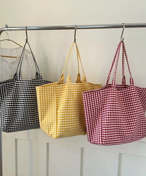 楽天beautivity【新商品入荷】バッグ トートバッグ 大容量 ギンガムチェック チェック柄 韓国ファッション 春 夏 秋 冬 オフィスカジュアル ガーリー ママバッグ 旅行 通勤 通学 レディース キャンバス マチ 鞄 夏バッグ
