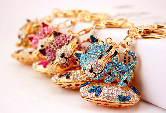 【ネコポス便対応】招き猫 タッセルチャーム スウェード バッグ タッセル チャーム キーホルダー レディース イニシャル フリンジ バッグチャーム タッセル ギ...