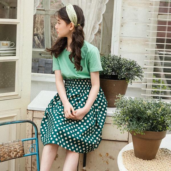 新生活 気楽 韓国こども服 夏服 女の子 ドットスカート 水玉 春 セットアップ キッズ 半袖 上下セット 通学着 おしゃれ 2点セット お出かけ お呼ばれ お...