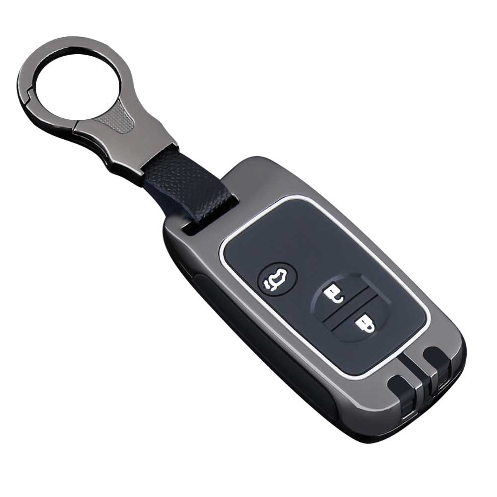 製品の内容：トヨタ専用キーカバー×1 キーホルダー×1 （スマートキーを含まない）(グレードや年式によって適合しない場合があります。お使いのスマートキーの形状を必ず確認ください。)上質の材料 : トヨタ キーケースには高品質亜鉛合金+シリコンで構成されており、亜鉛合金の表面を研磨し、手触りが非常に滑らかで、使いやすく、耐摩耗性と耐久性があり、防水性があります。変形しにくく、保護効果も高いです。長期間の使用によるキーの損傷や色あせを防ぐために、快適で完全に包まれているように感じます。画像撮影時の状況や、PC上の環境により多少色合いが異なって見える場合があります。画像と同形状のキーでしたら適合致します適合車種はあくまでも参考ですので、年式やグレード、装備等により装着出来ない場合が御座います必ずご自身のキー形状と画像形状を良くご覧の上購入をお願い致します